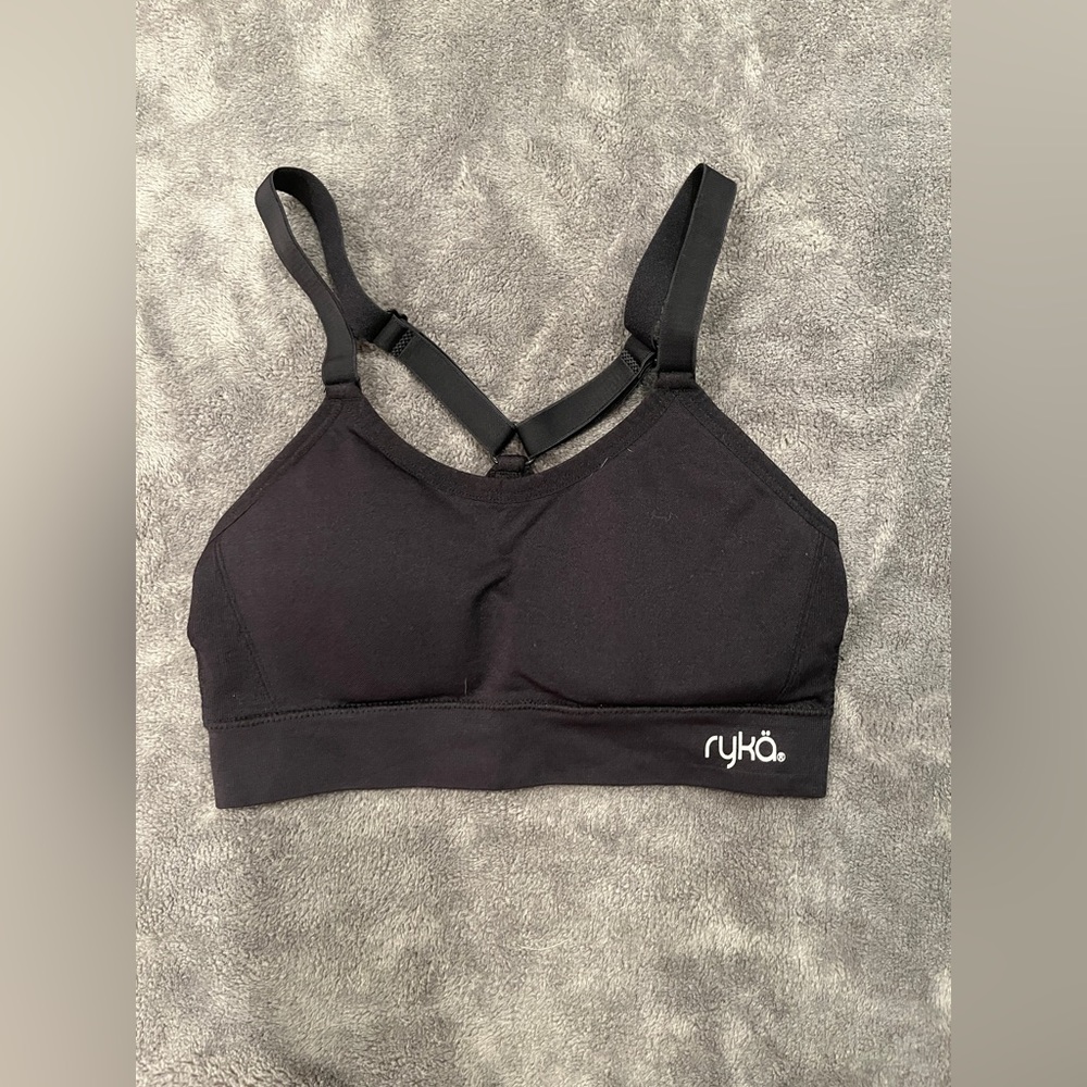 Women’s sports bra size small, brand ryka
